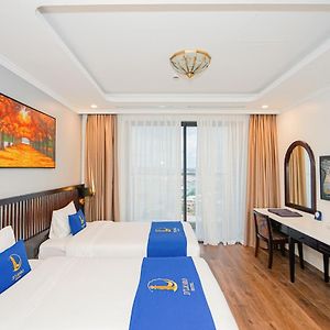 Deluxe Double or Twin Room Balcony